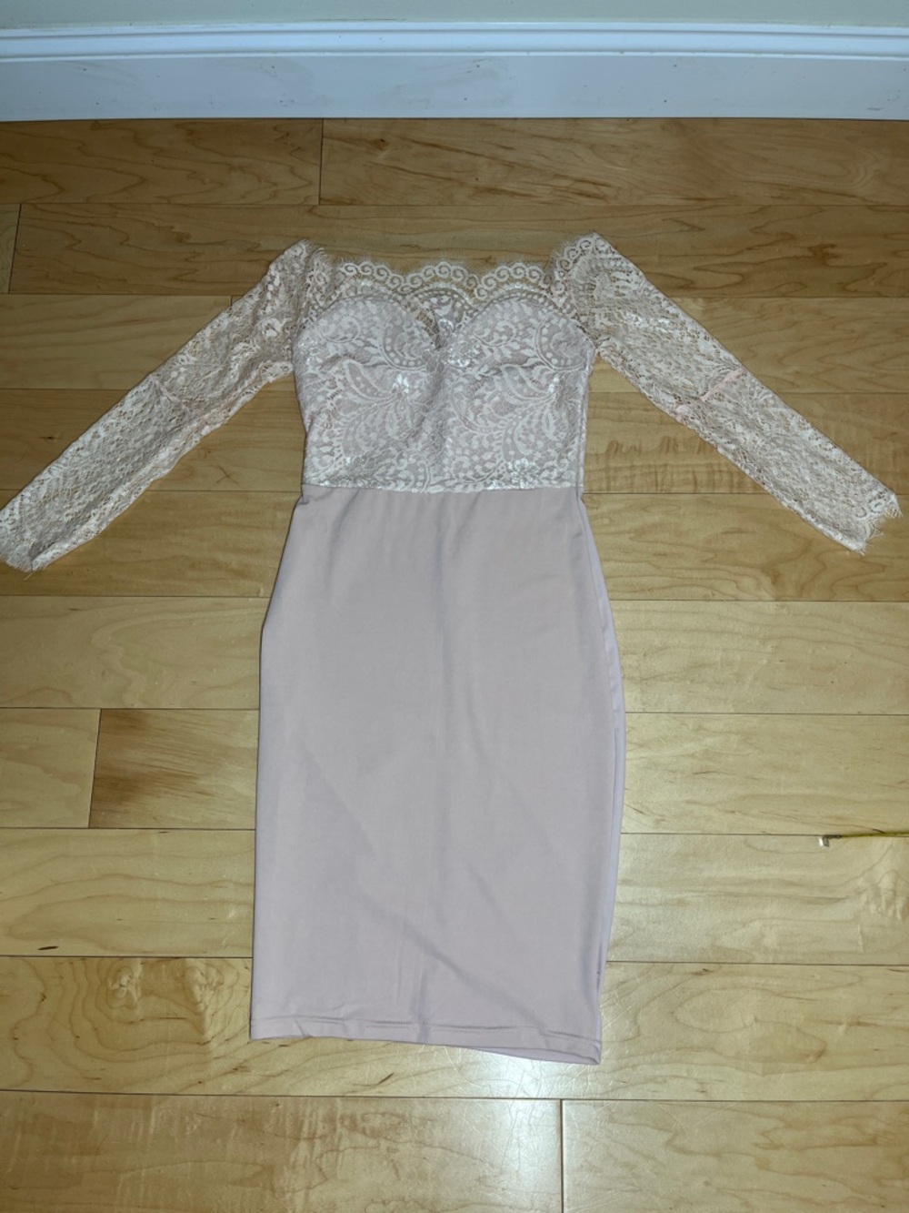 CBR Pale Blush Lace Bodice Long Sleeve Midi Dress